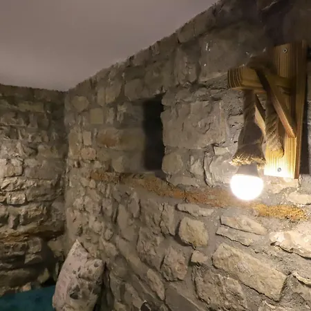 빌라 Citadel Castle 베라트